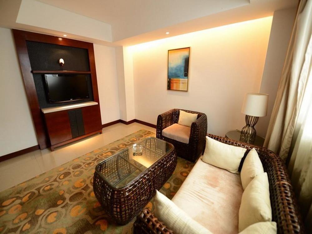 Marina Spa Hotel Sanya Eksteriør bilde