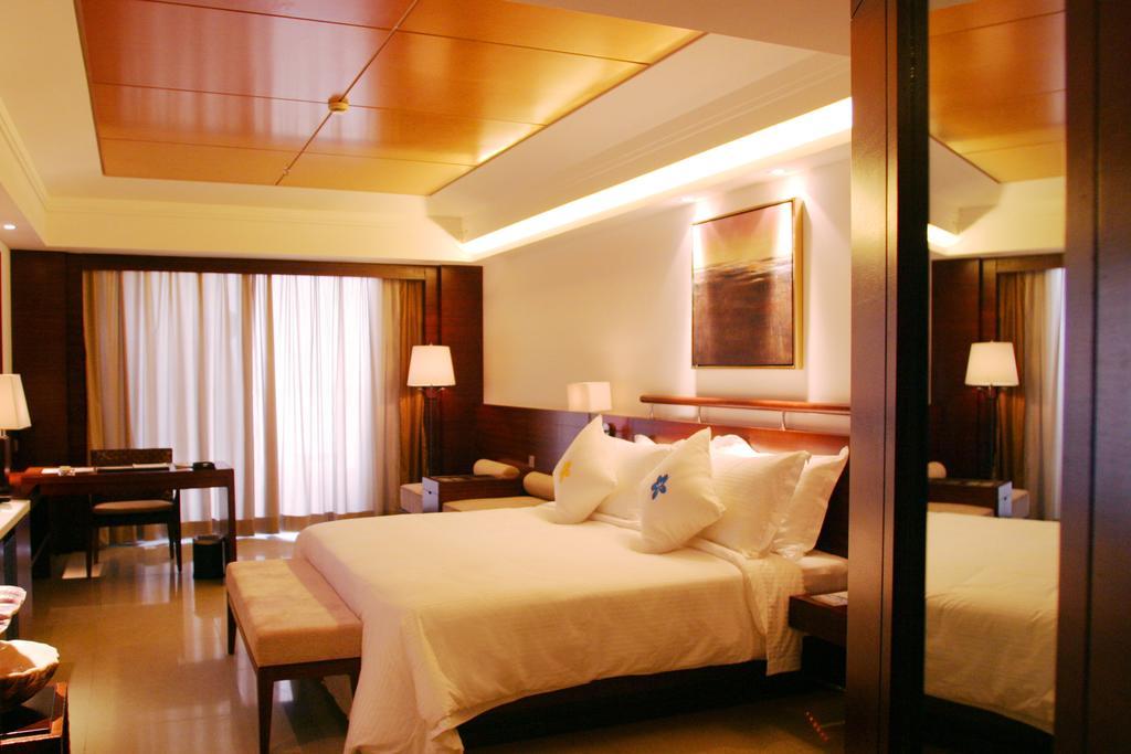 Marina Spa Hotel Sanya Eksteriør bilde